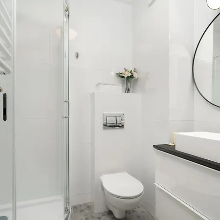 公寓 Jasny & Elegancki Typu Z Tarasem By Renters 波兹南