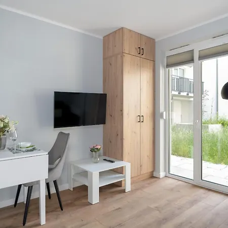 Jasny & Elegancki Typu Z Tarasem By Renters 波兹南