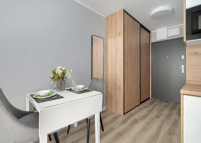 Jasny & Elegancki Typu Z Tarasem By Renters Poznan